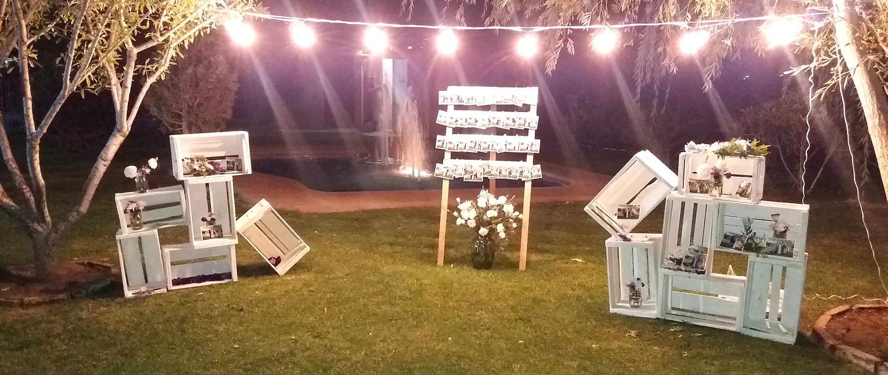 Iluminación nocturna del jardín de Centro de Eventos Ailyn